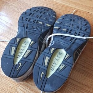 Nike Shoes - Nike Max Air Shoes Nike Shoes - Nike Max Air Shoes